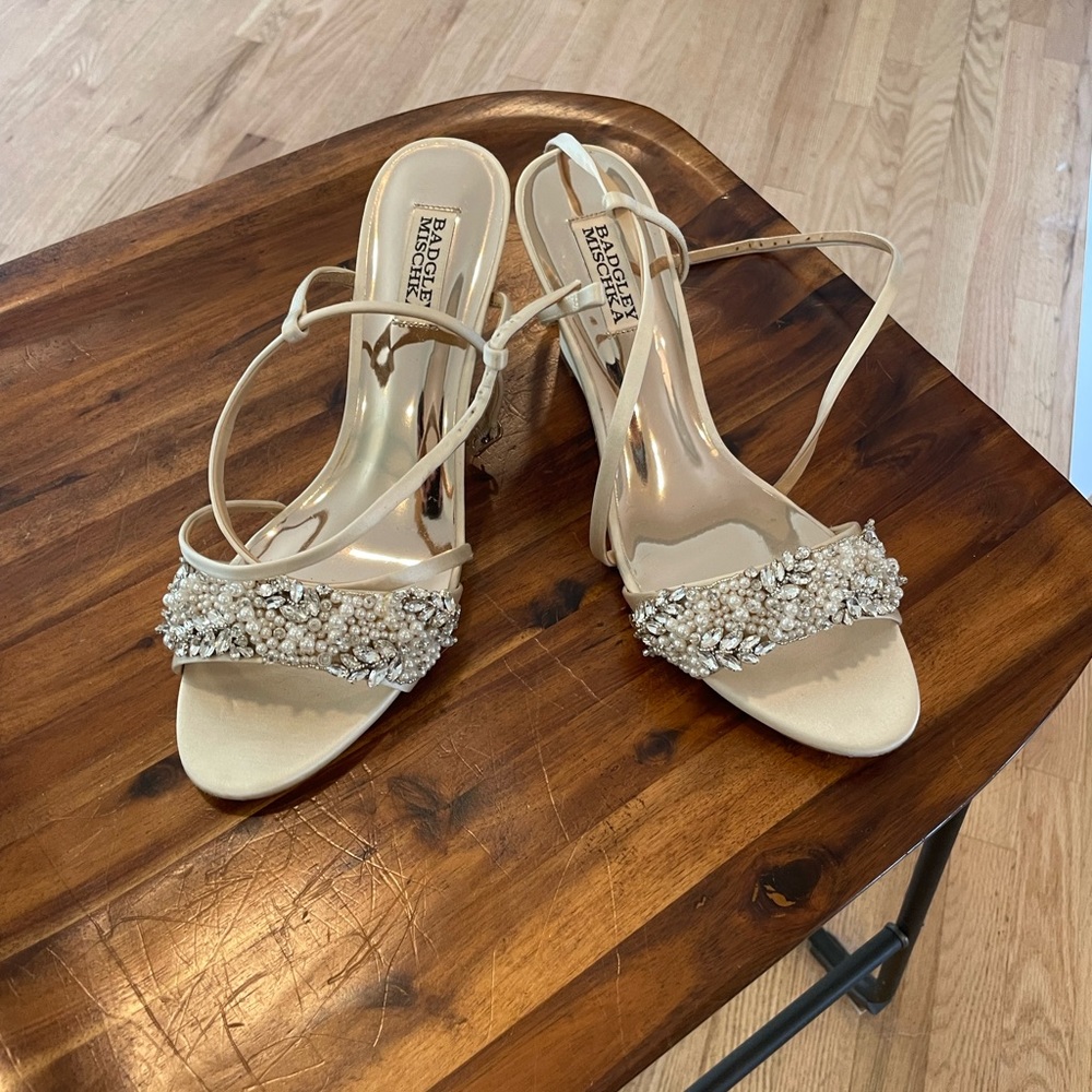 Badgley Mischka "Clarisa" Size 9.5 Ivory Embellished Wedge Heel Bridal Sandals